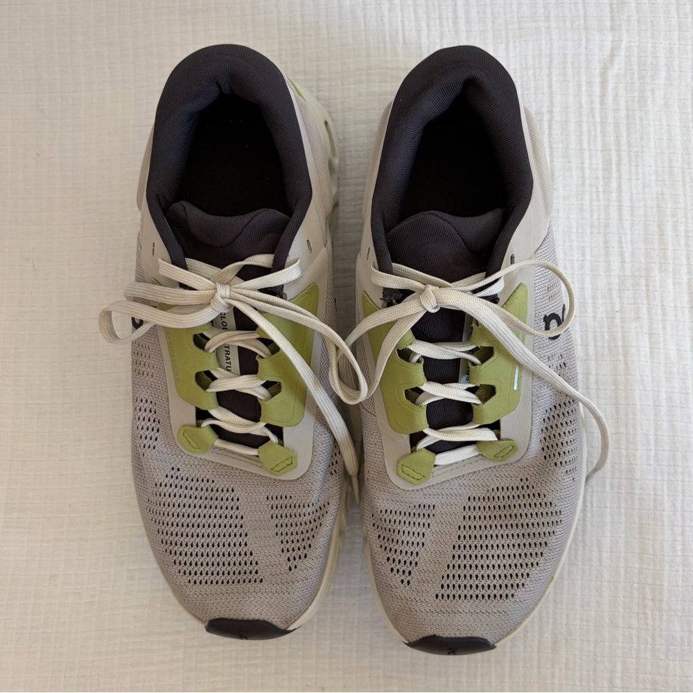 On Cloud Cloudstratus 3 Lightweight Running Shoes… - image 7